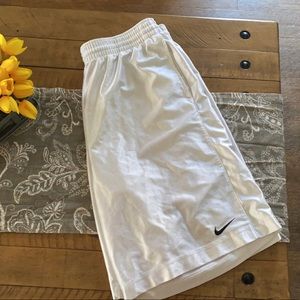 Nike - Shorts - XL